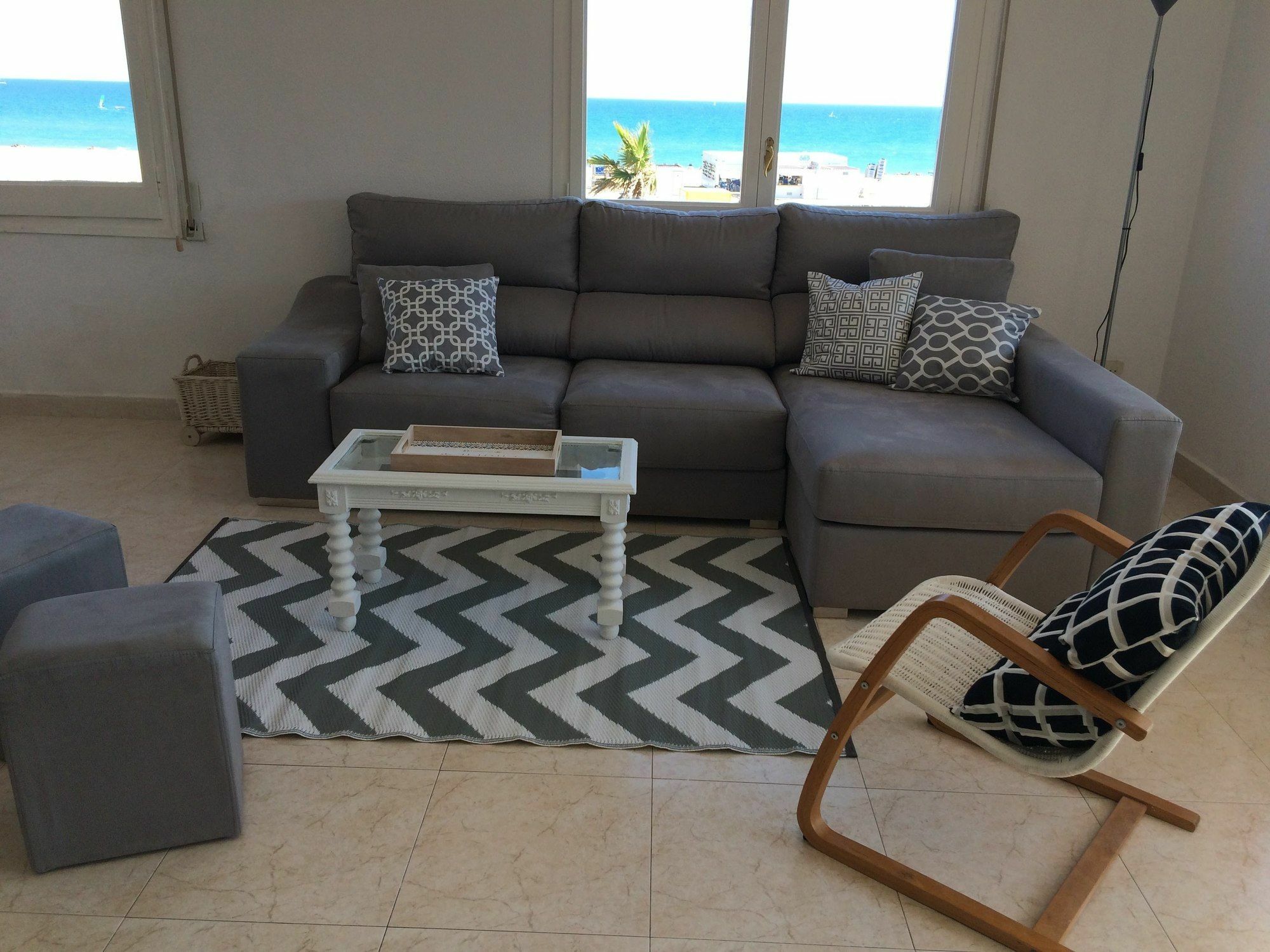Appartamento Calaluz Be My Guest Castelldefels Esterno foto