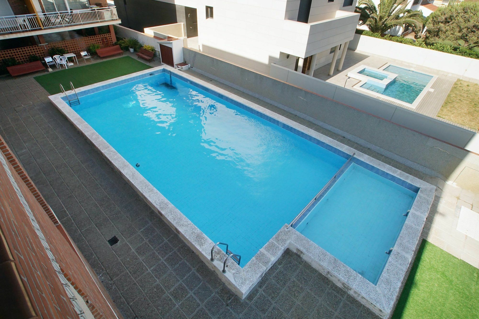 Appartamento Calaluz Be My Guest Castelldefels Esterno foto